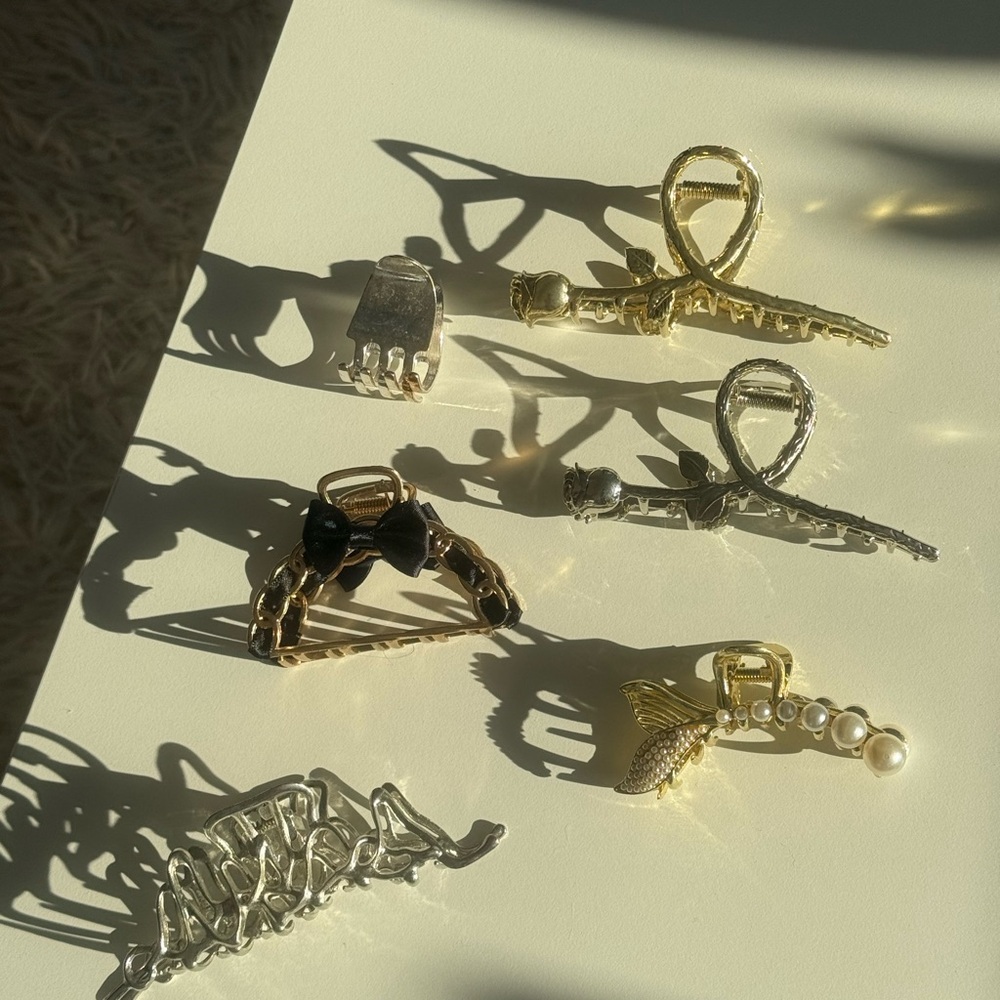 Metal hair clips（6 in total）